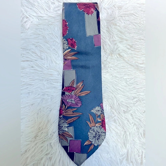 Don Loper of Beverly Hills-100% Italian silk blue w/floral geometric pattern tie - Picture 6 of 8